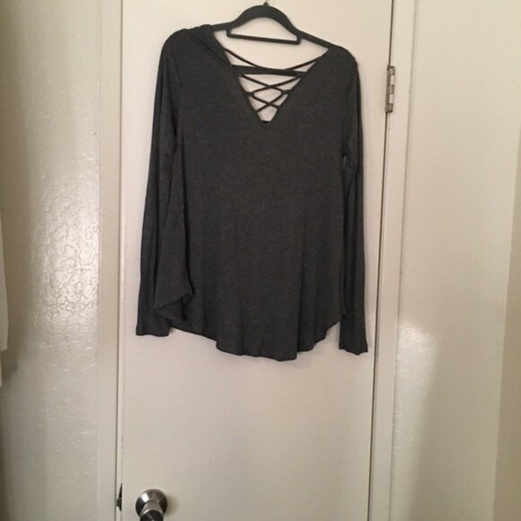 Active USA Gray Rayon/Spandex Top - Picture 2 of 2